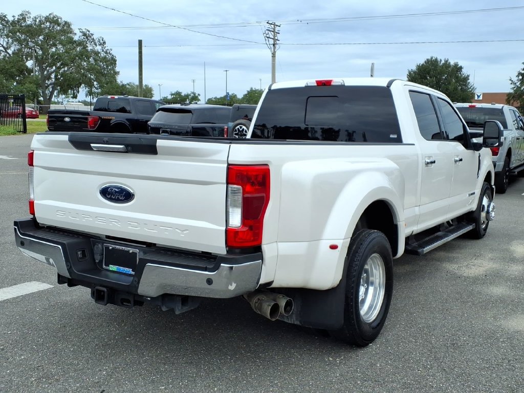 Used 2019 Ford F350 Lariat w/ Chrome Package RWD image 7