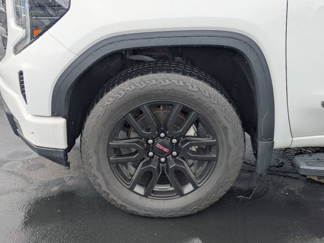 Used 2022 GMC Sierra 1500 Elevation w/ X31 Off-Road Package AWD/4WD image 10