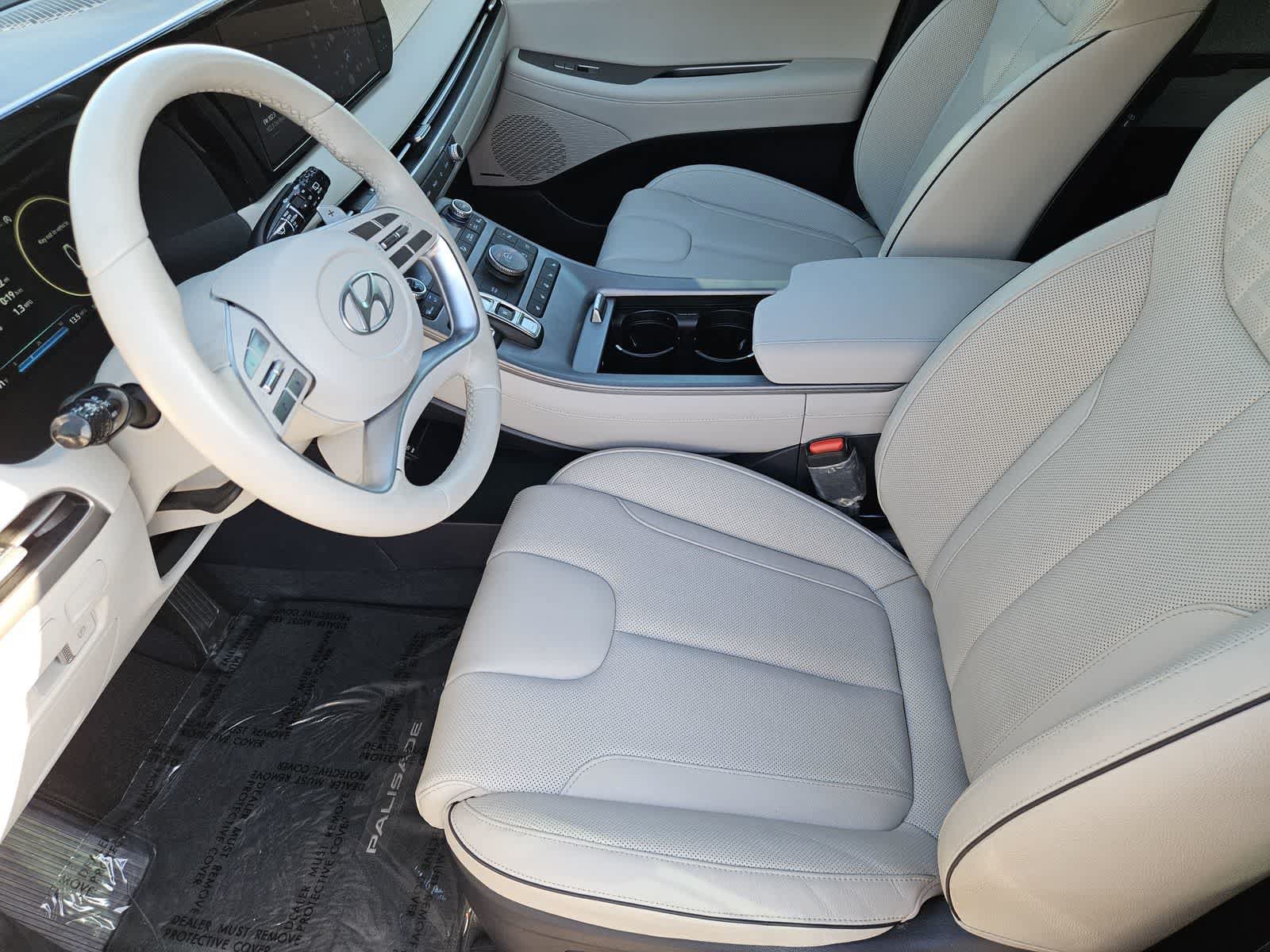 Used 2025 Hyundai Palisade Limited FWD image 11