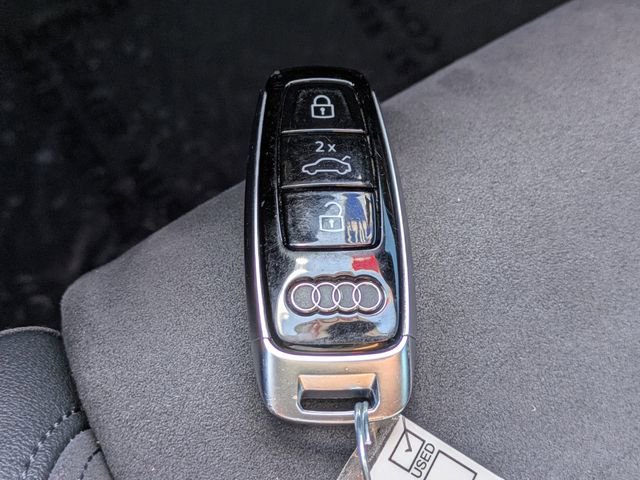 Used 2023 Audi e-tron GT Premium Plus image 24