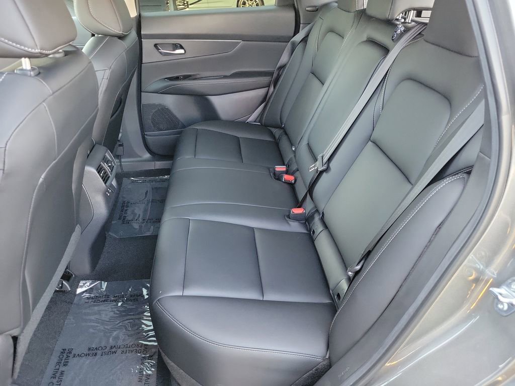 Certified 2025 Nissan Murano SV image 20