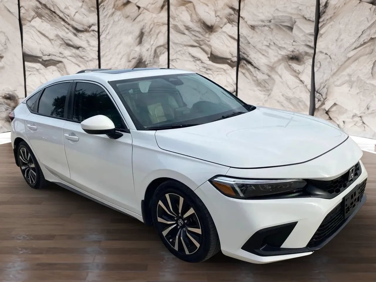 Used 2023 Honda Civic EX-L image 3