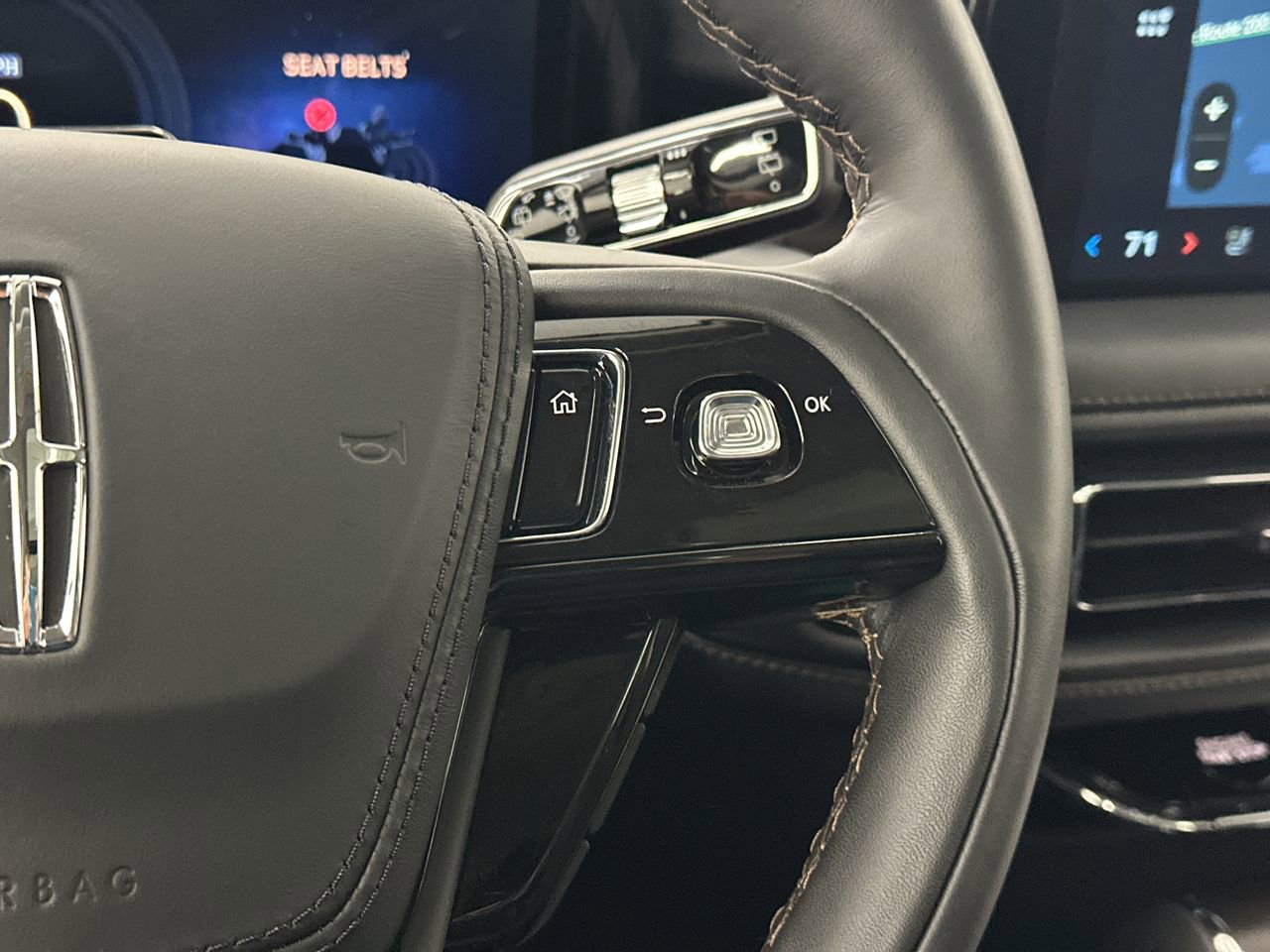 New 2026 Lincoln Aviator Reserve AWD/4WD image 25