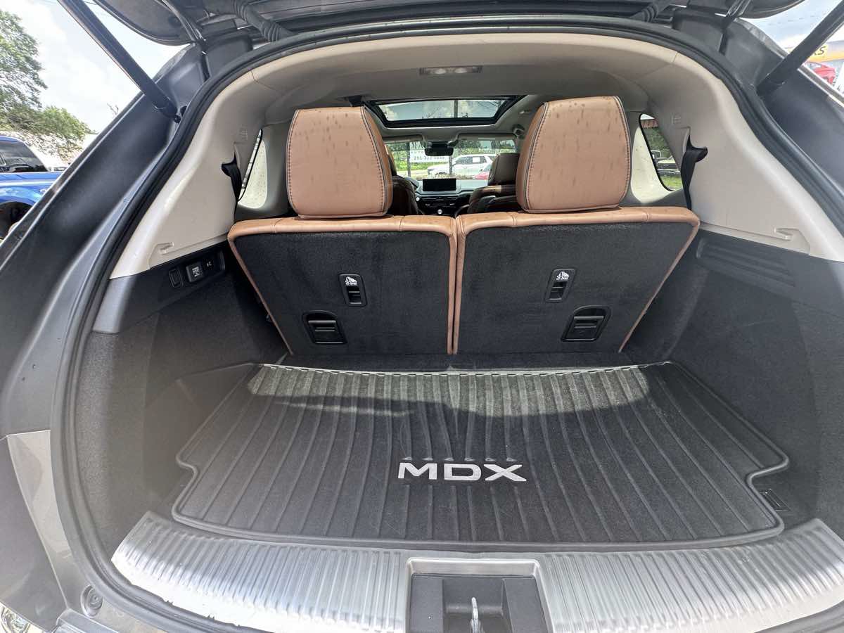 Used 2024 Acura MDX SH-AWD w/ Advance Package image 8