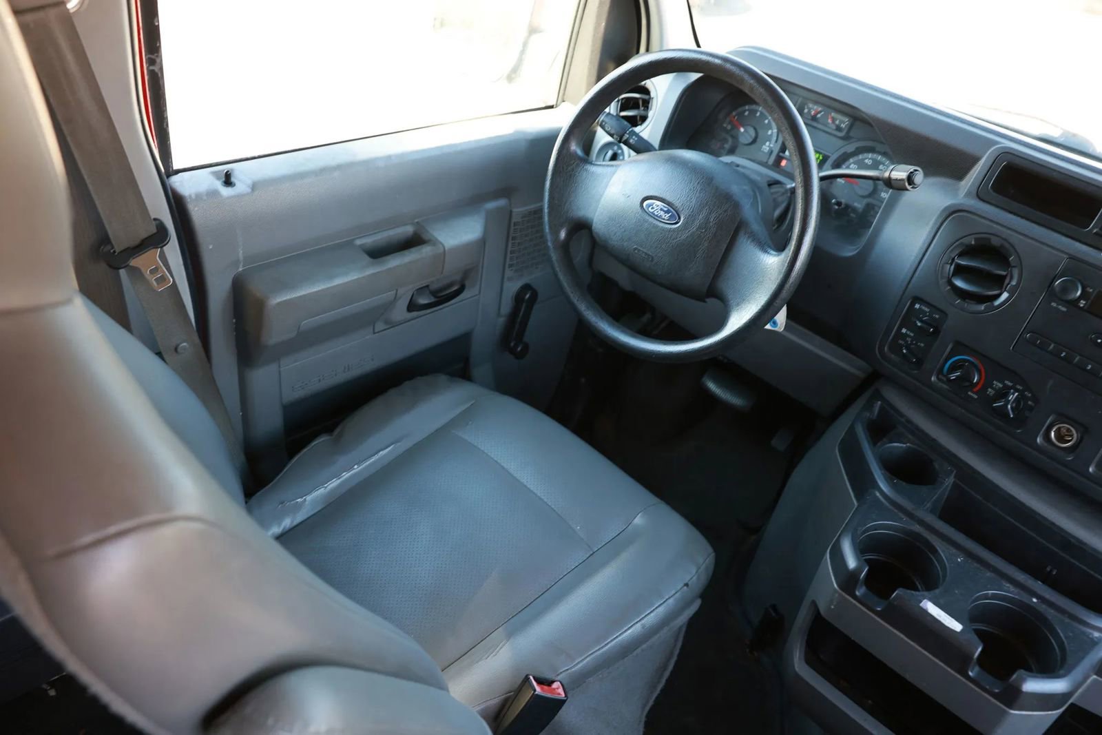 Used 2012 Ford E-350 and Econoline 350 XL image 21