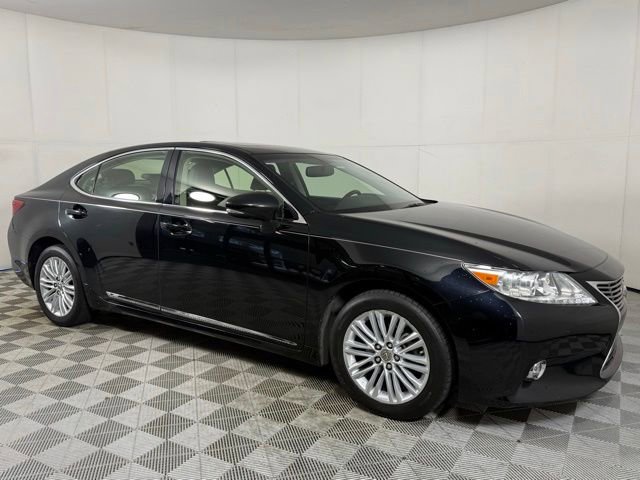Used 2014 Lexus ES 350 w/ Luxury Package FWD image 10