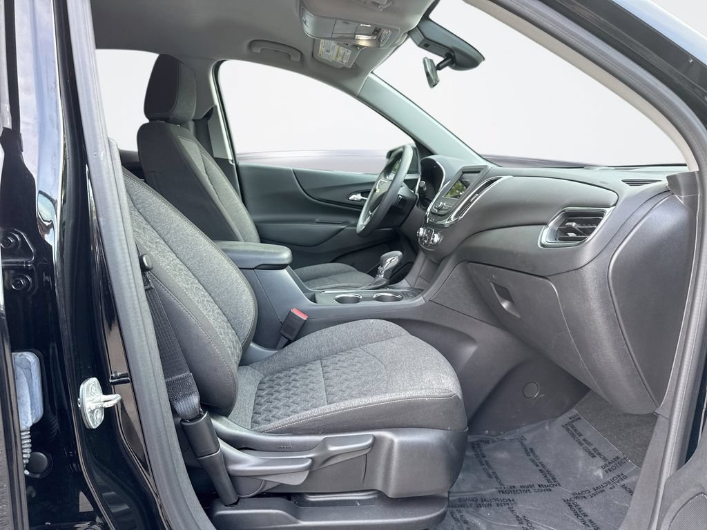 Used 2024 Chevrolet Equinox LT FWD image 25