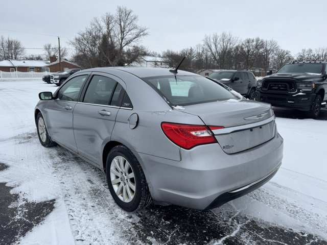 Used 2014 Chrysler 200 Touring w/ Cold Weather Group image 6