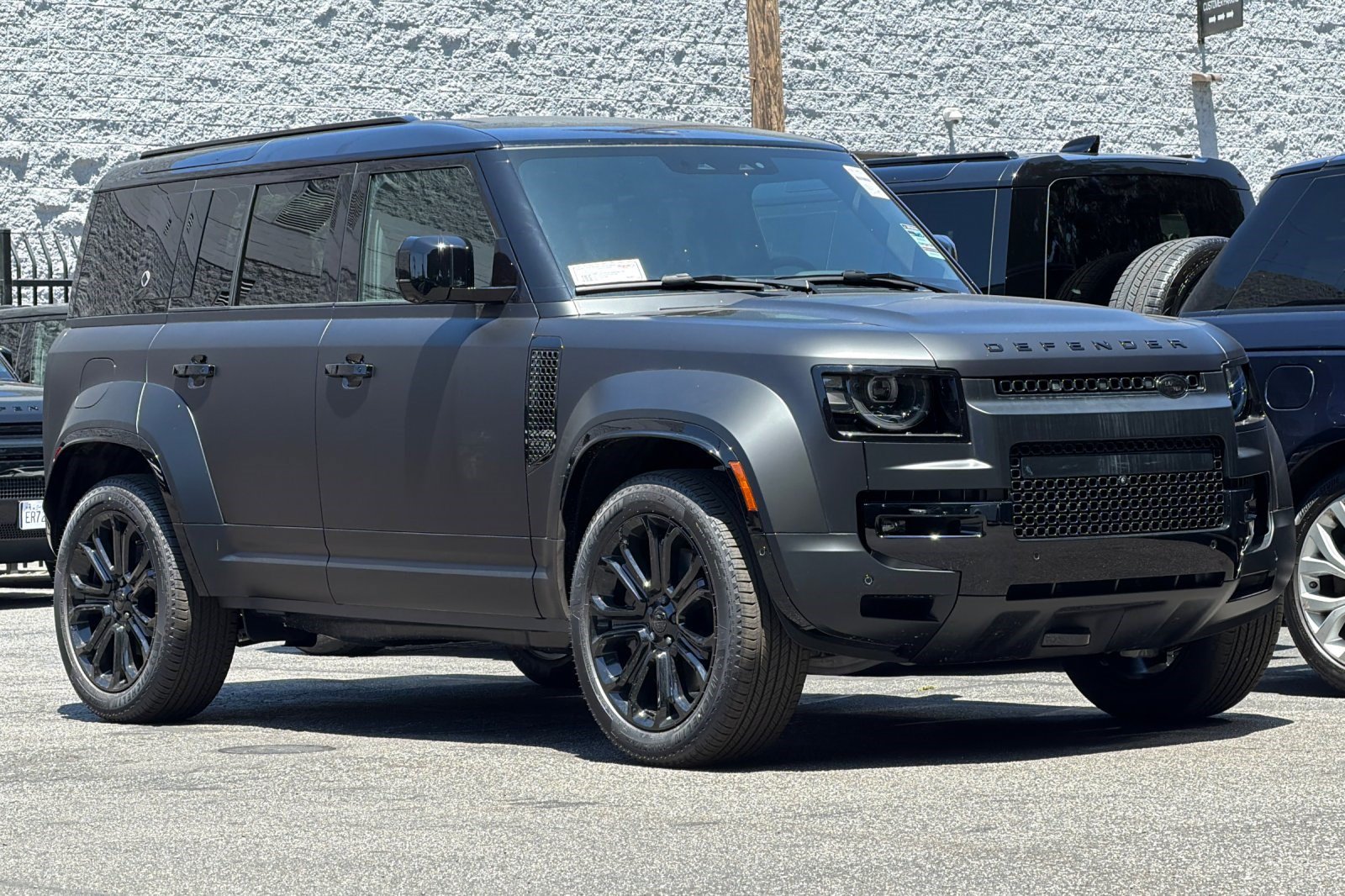 New 2026 Land Rover Defender 110 OCTA AWD/4WD image 6