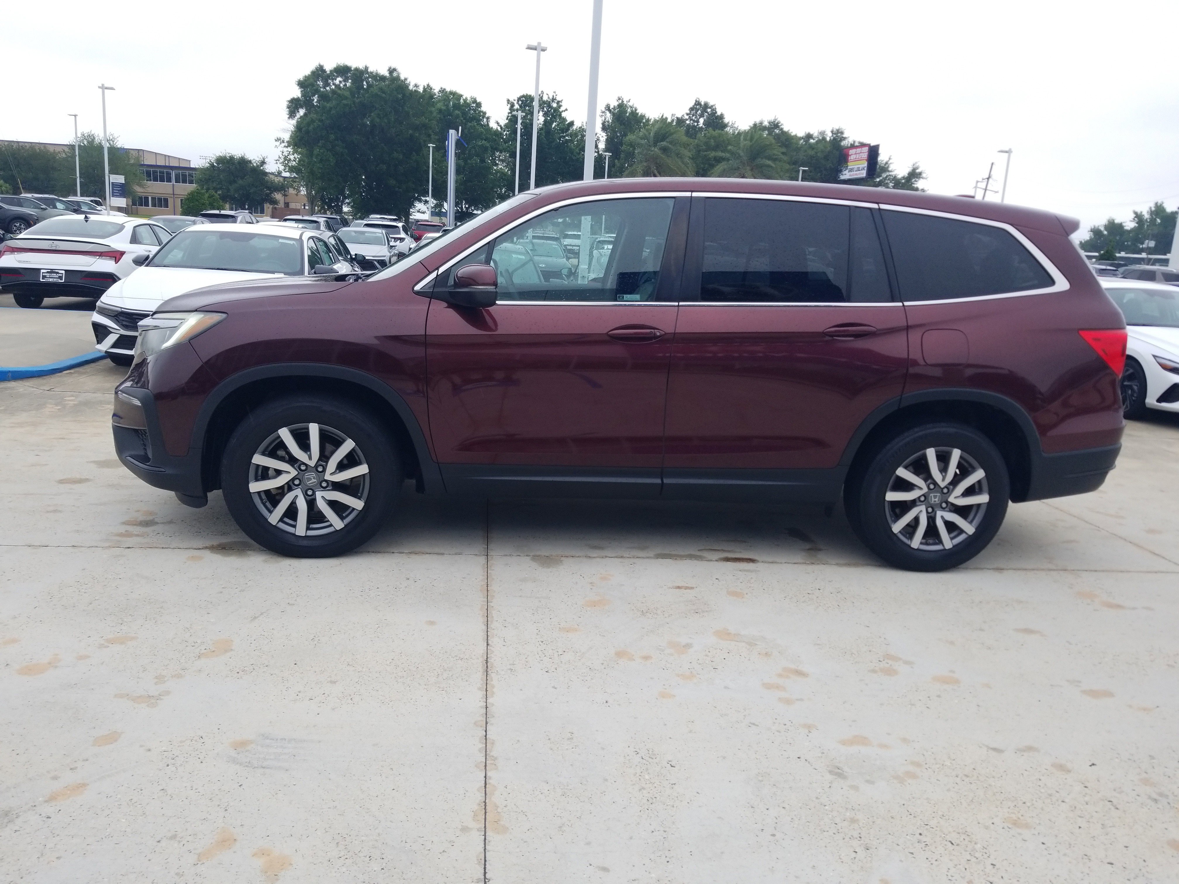 Used 2019 Honda Pilot EX image 4