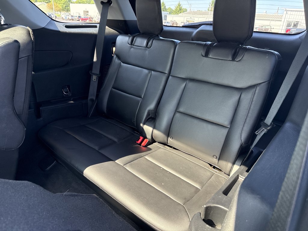 Used 2023 Ford Explorer Limited w/ Equipment Group 301A AWD/4WD image 22
