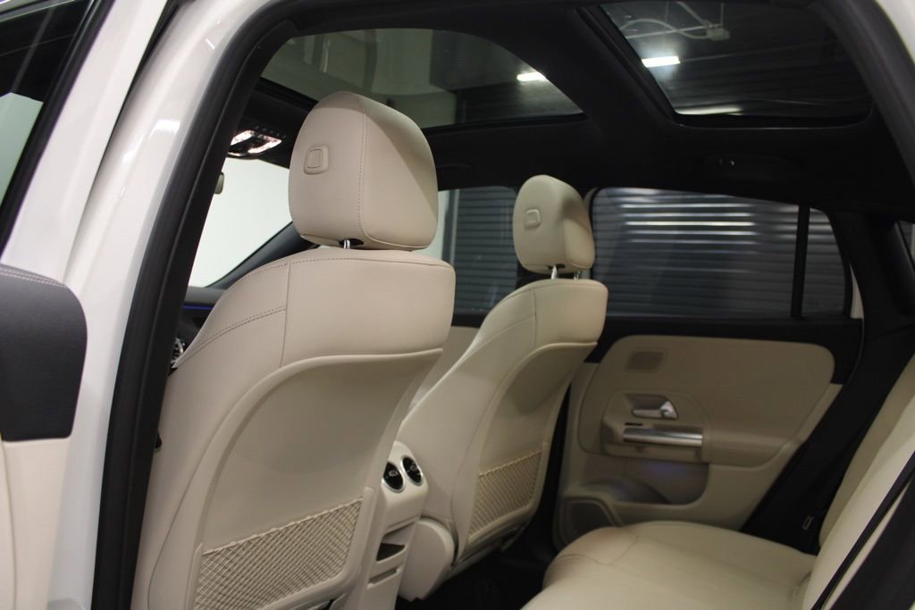 Certified 2026 Mercedes-Benz GLA 250 4MATIC image 32
