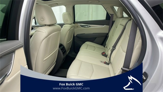 Used 2017 Cadillac XT5 Luxury w/ Driver Awareness Package image 33