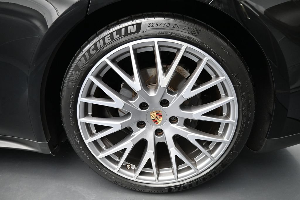 Certified 2025 Porsche Panamera 4 AWD/4WD image 10