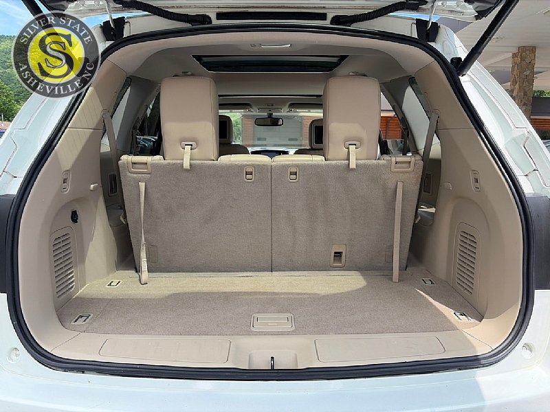 Used 2014 Nissan Pathfinder Platinum w/ Platinum Premium Package FWD image 27