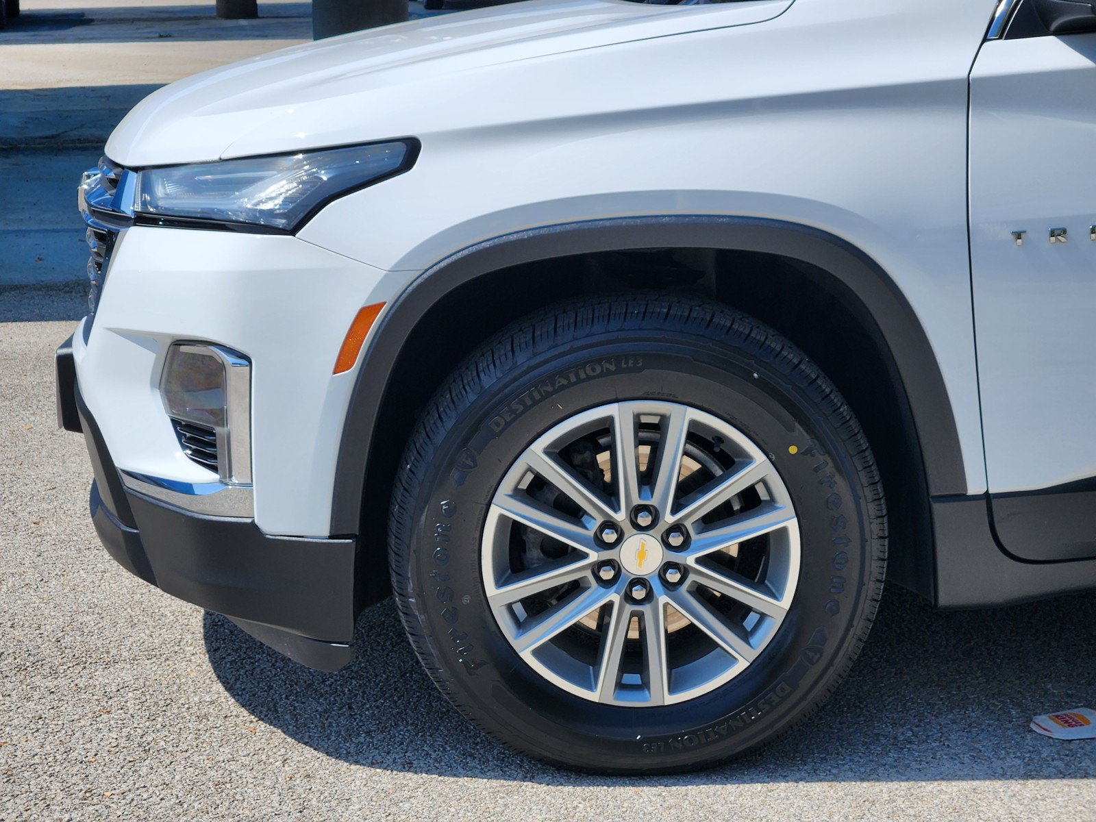 Used 2023 Chevrolet Traverse LT FWD image 26