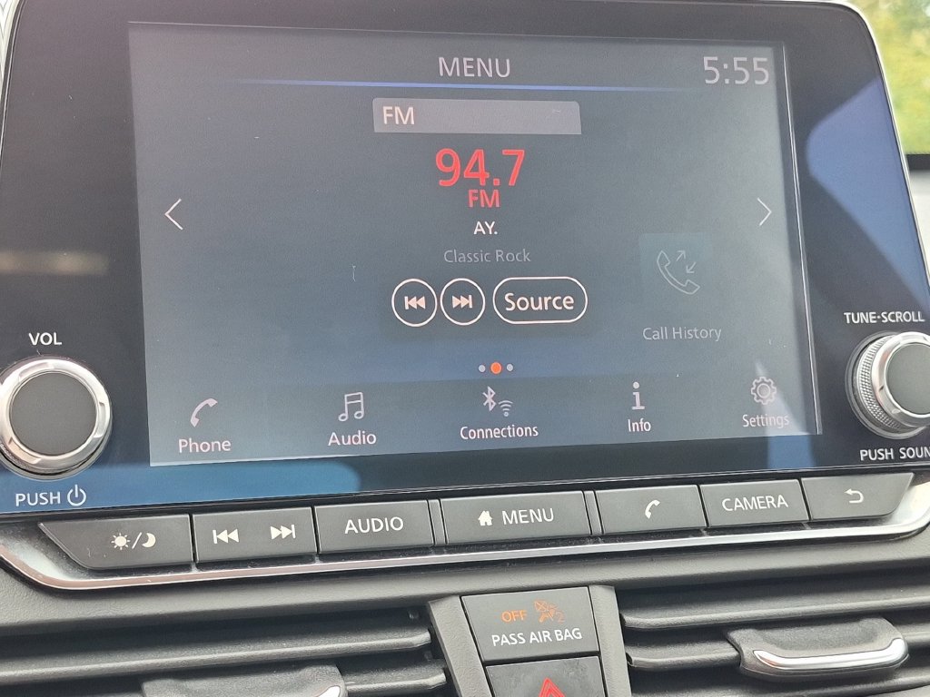 Used 2022 Nissan Altima 2.5 SV FWD image 21