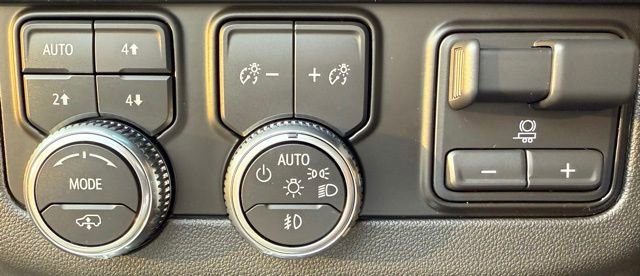 Used 2024 GMC Yukon XL Denali Ultimate image 44