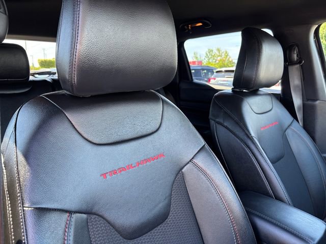 Used 2024 Jeep Compass Trailhawk image 31