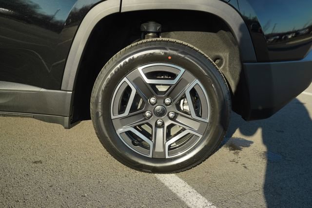 New 2026 Jeep Cherokee Limited image 40