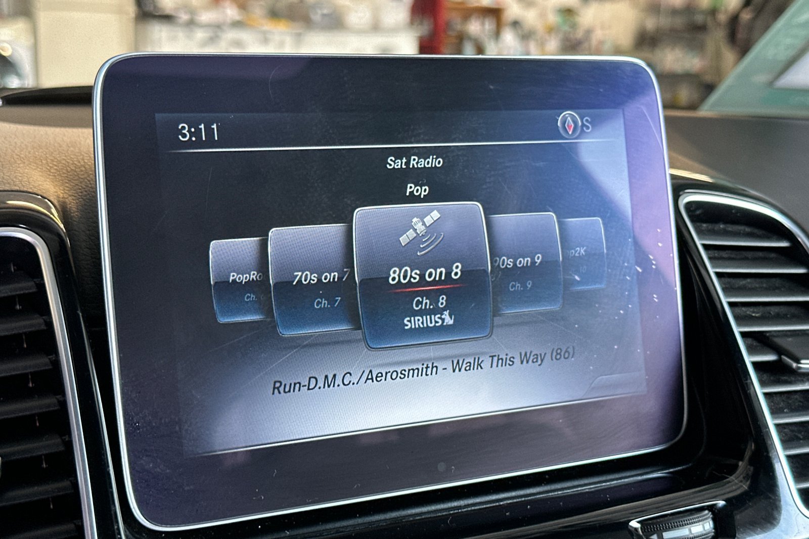 Used 2018 Mercedes-Benz GLE 350 4MATIC image 18