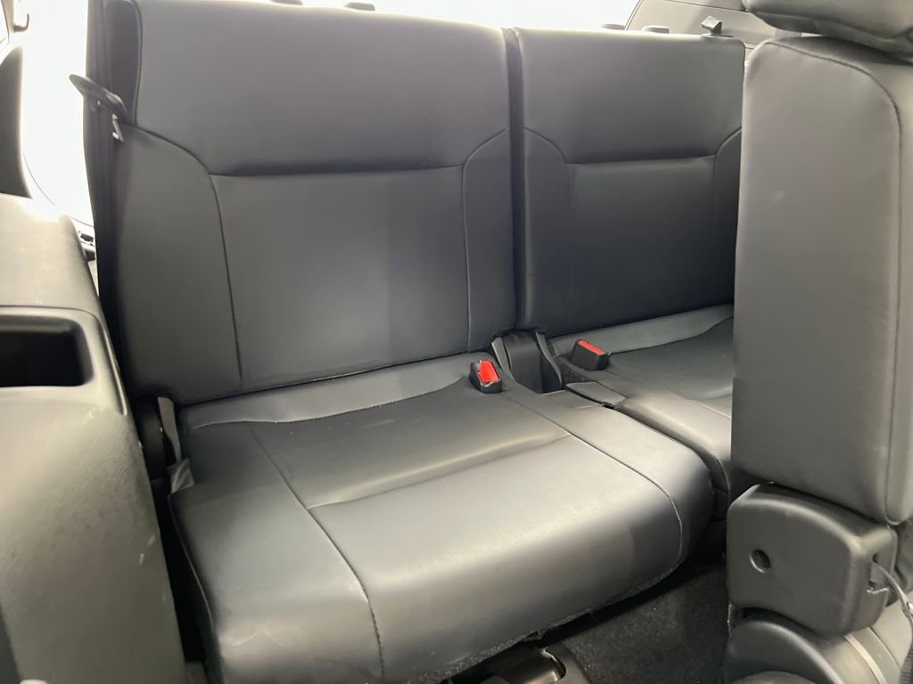 Used 2025 Mitsubishi Outlander SE image 28