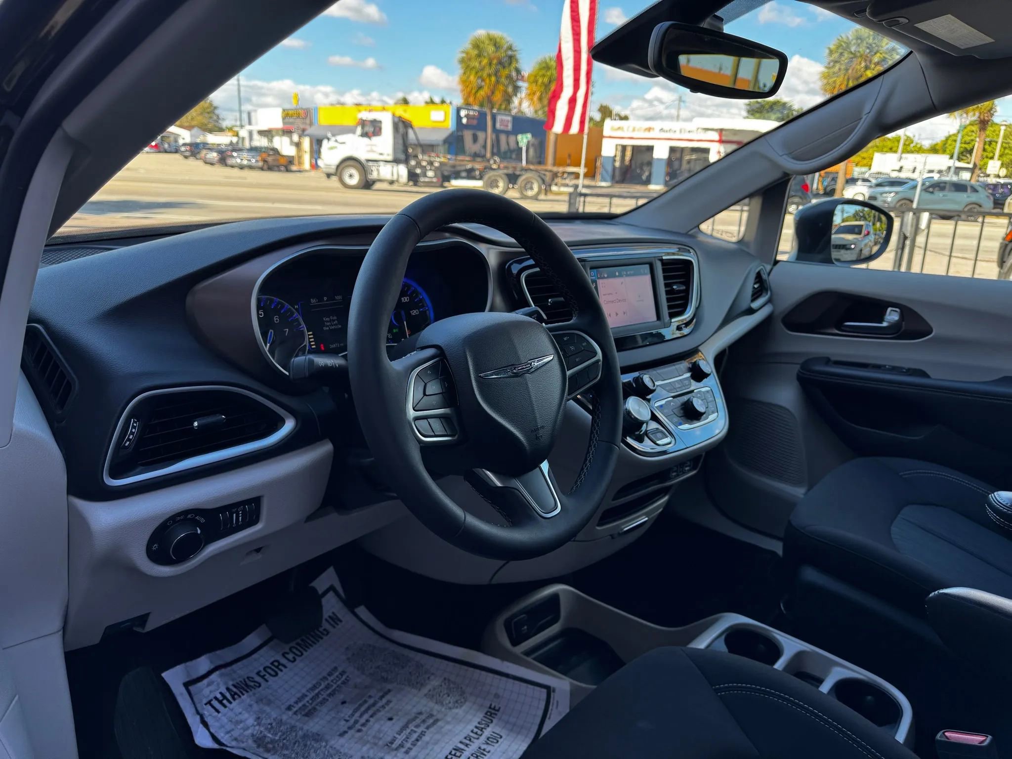 Used 2024 Chrysler Voyager LX FWD image 15