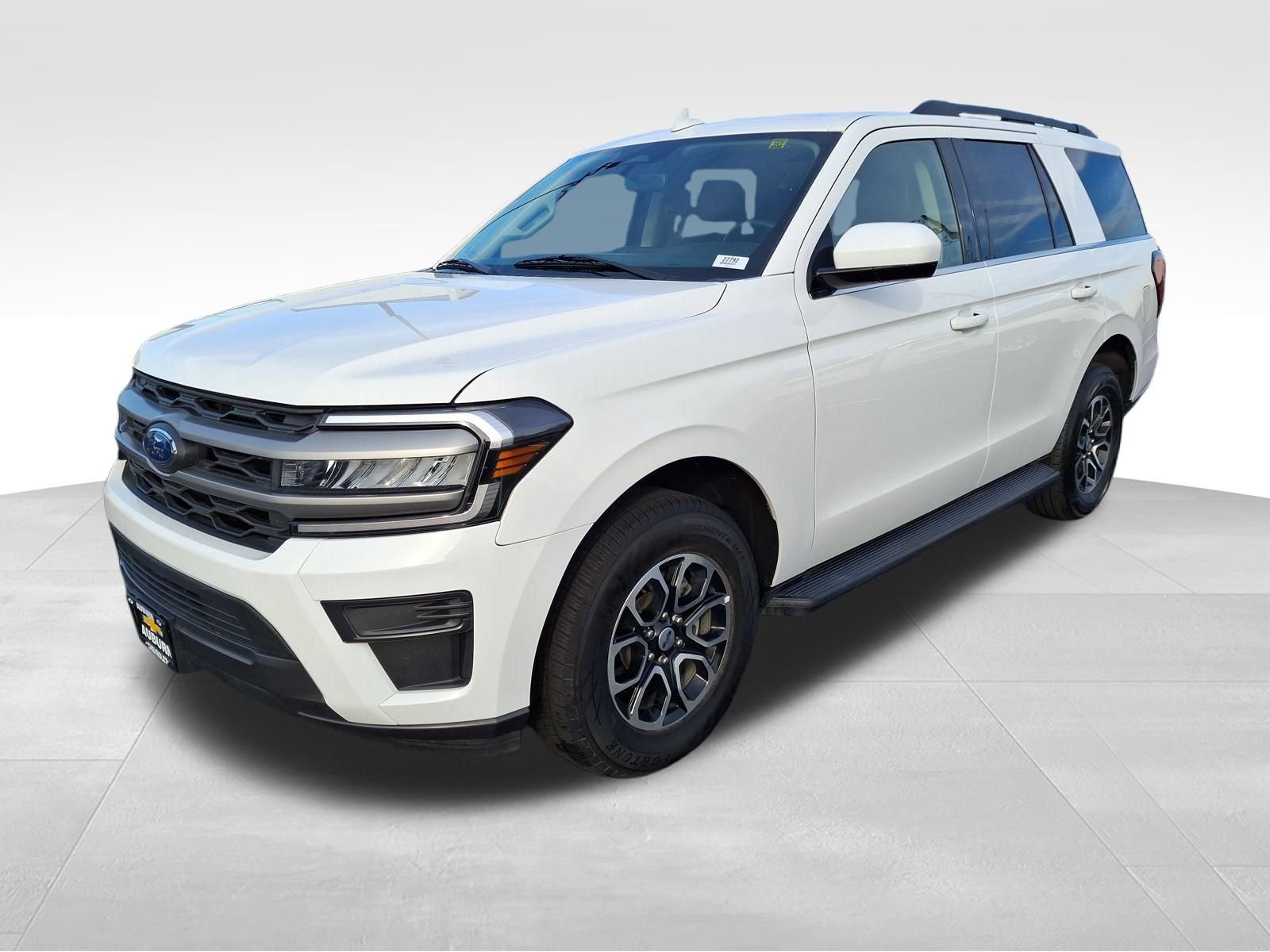 Used 2024 Ford Expedition XLT image 7