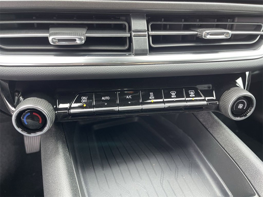 New 2026 Chevrolet Equinox EV LT image 18