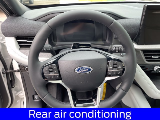 New 2027 Ford Explorer Platinum w/ 3.0L Ultimate Package AWD/4WD image 14