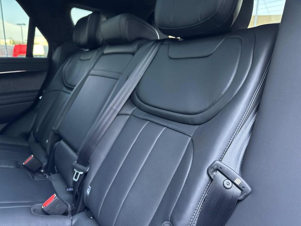 Used 2025 Land Rover Range Rover Sport Autobiography AWD/4WD image 15