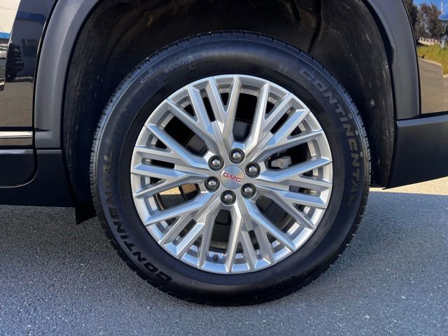 Used 2024 GMC Acadia Elevation image 10