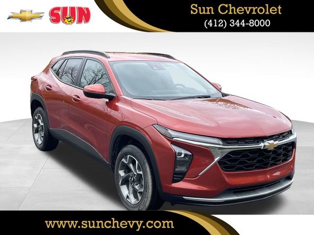 Used 2024 Chevrolet Trax LT w/ Driver Confidence Package FWD image 1