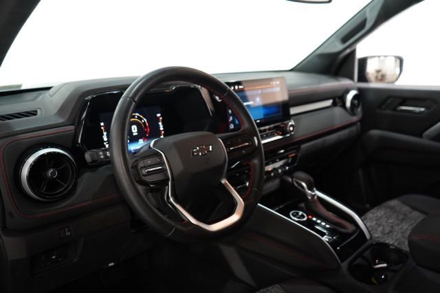 Used 2023 Chevrolet Colorado Z71 w/ Z71 Convenience Package 2 image 16