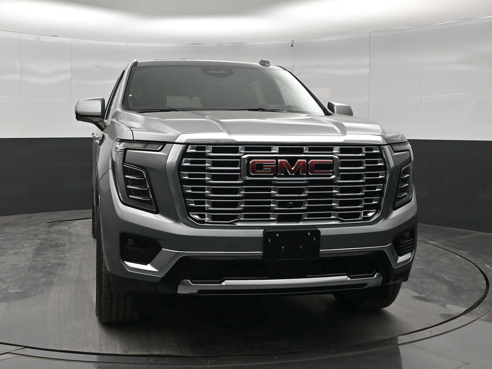 New 2027 GMC Yukon Denali w/ Denali Reserve Package AWD/4WD image 2