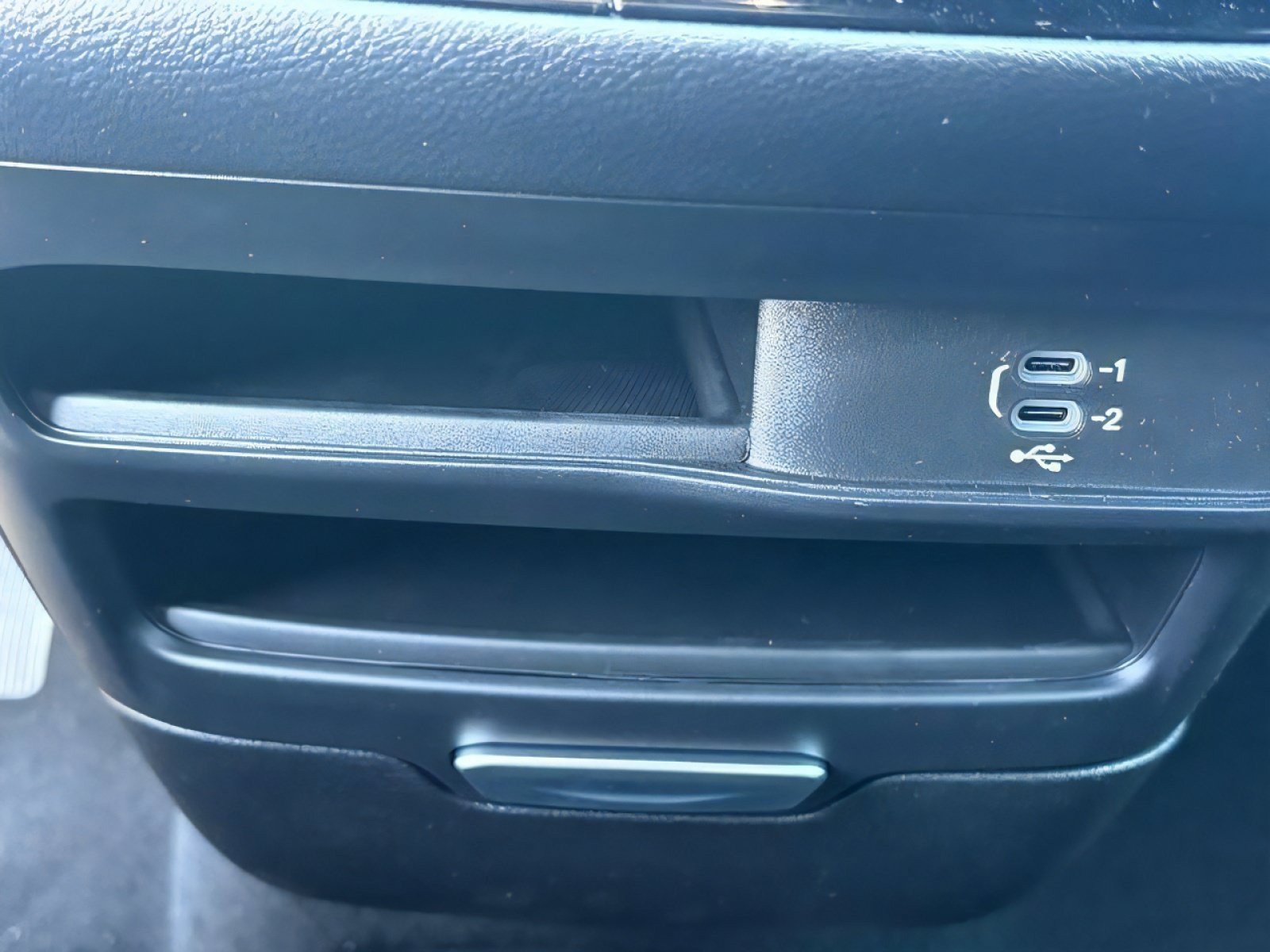 New 2026 Chrysler Voyager LX FWD image 28