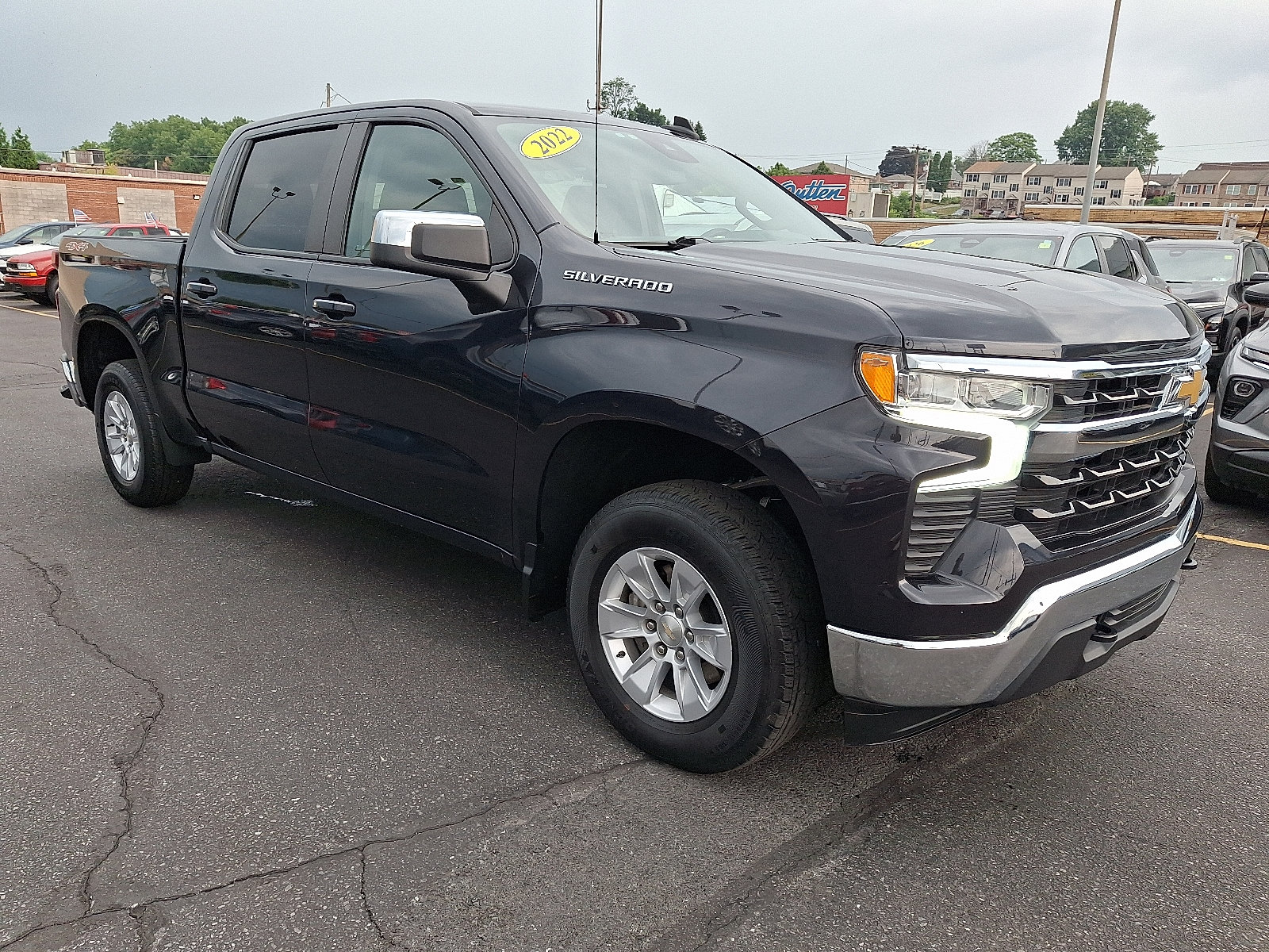 Used 2022 Chevrolet Silverado 1500 LT AWD/4WD image 6
