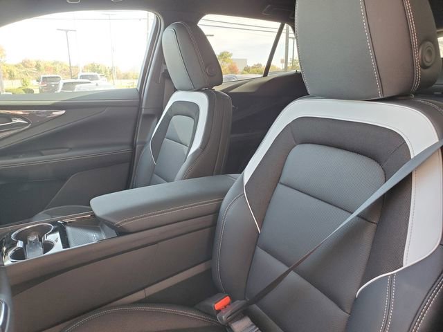 New 2025 Chevrolet Blazer EV LT image 13