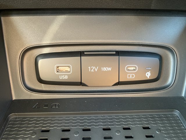 New 2026 Hyundai Venue SEL FWD image 28