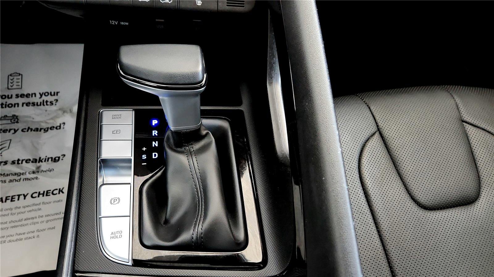 Used 2023 Hyundai Elantra Limited image 24