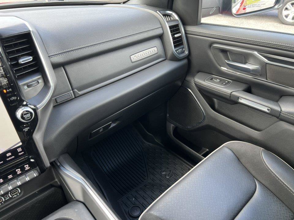 Used 2024 RAM 1500 Laramie AWD/4WD image 32