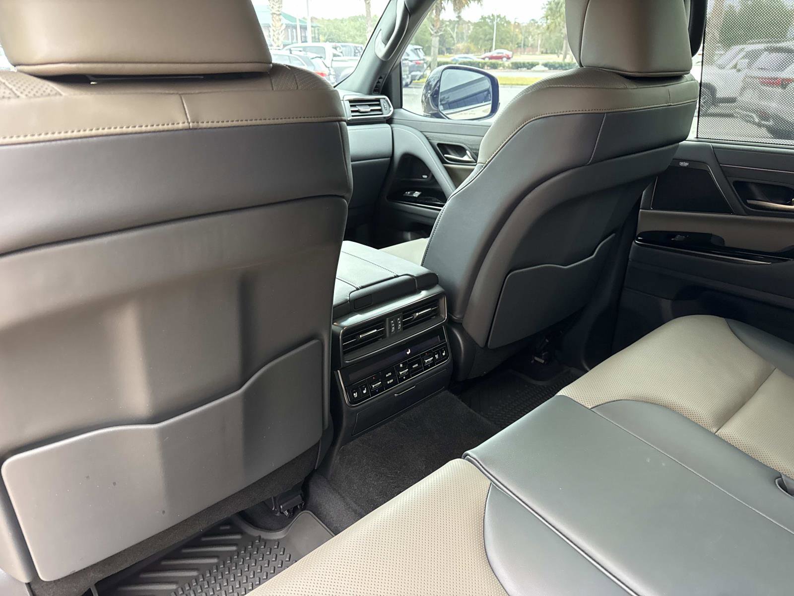 Certified 2025 Lexus LX 700h Overtrail image 13