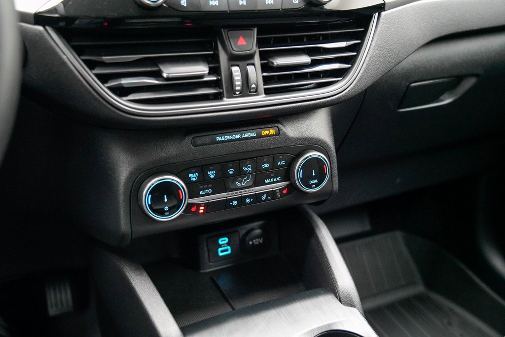 Used 2023 Ford Escape Active image 29