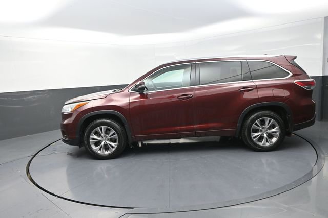 Used 2015 Toyota Highlander XLE image 42