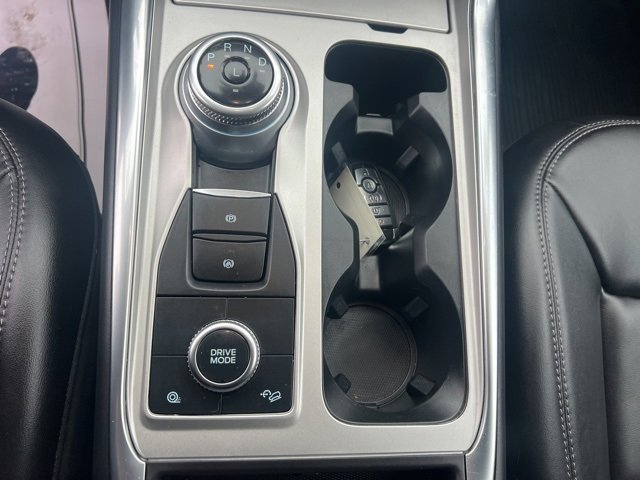 Used 2023 Ford Explorer XLT w/ Equipment Group 202A image 32