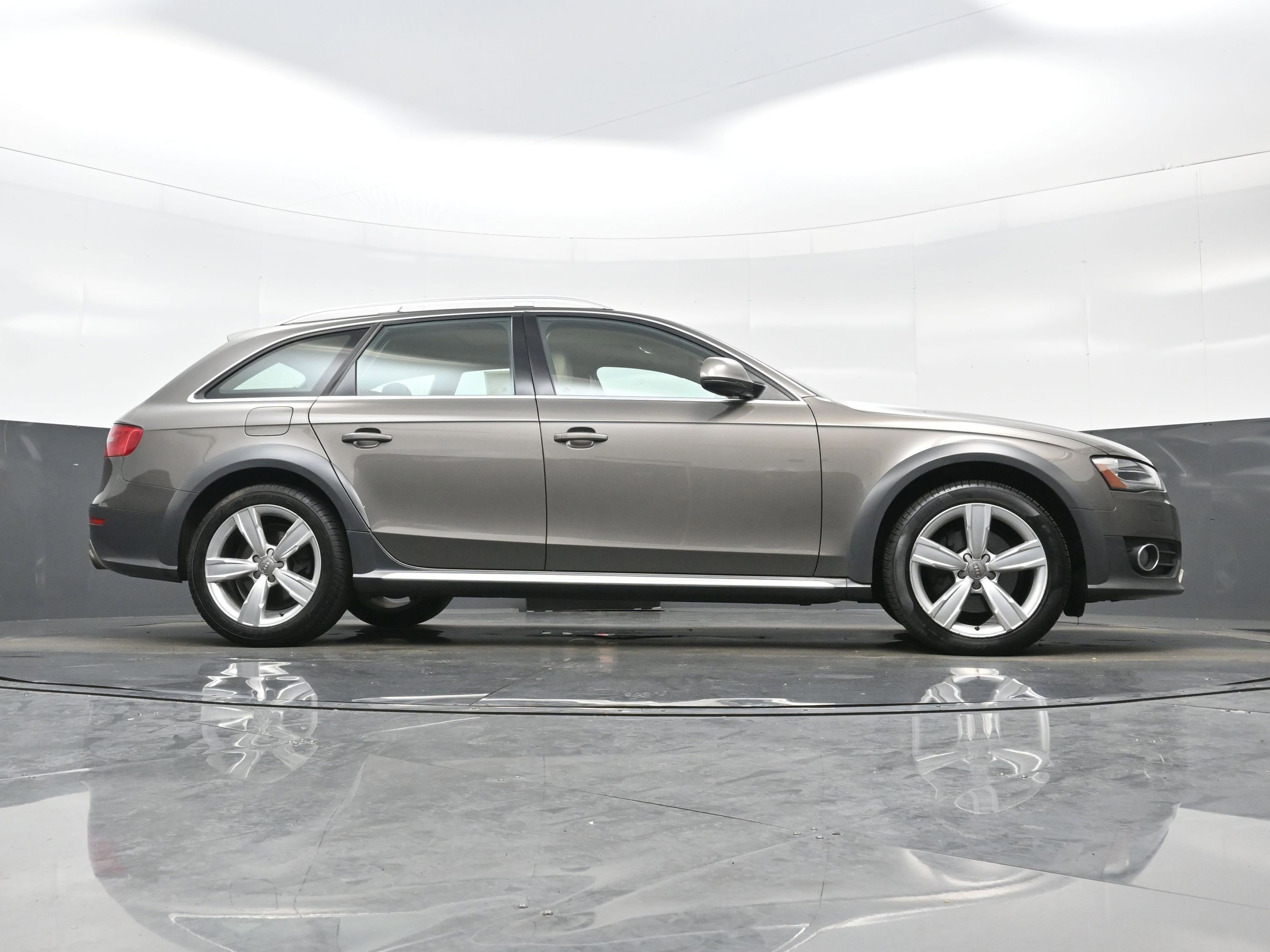 Used 2014 Audi A4 Premium Plus AWD/4WD image 33