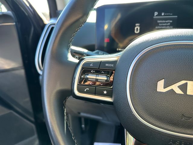 Used 2024 Kia Sorento S image 24