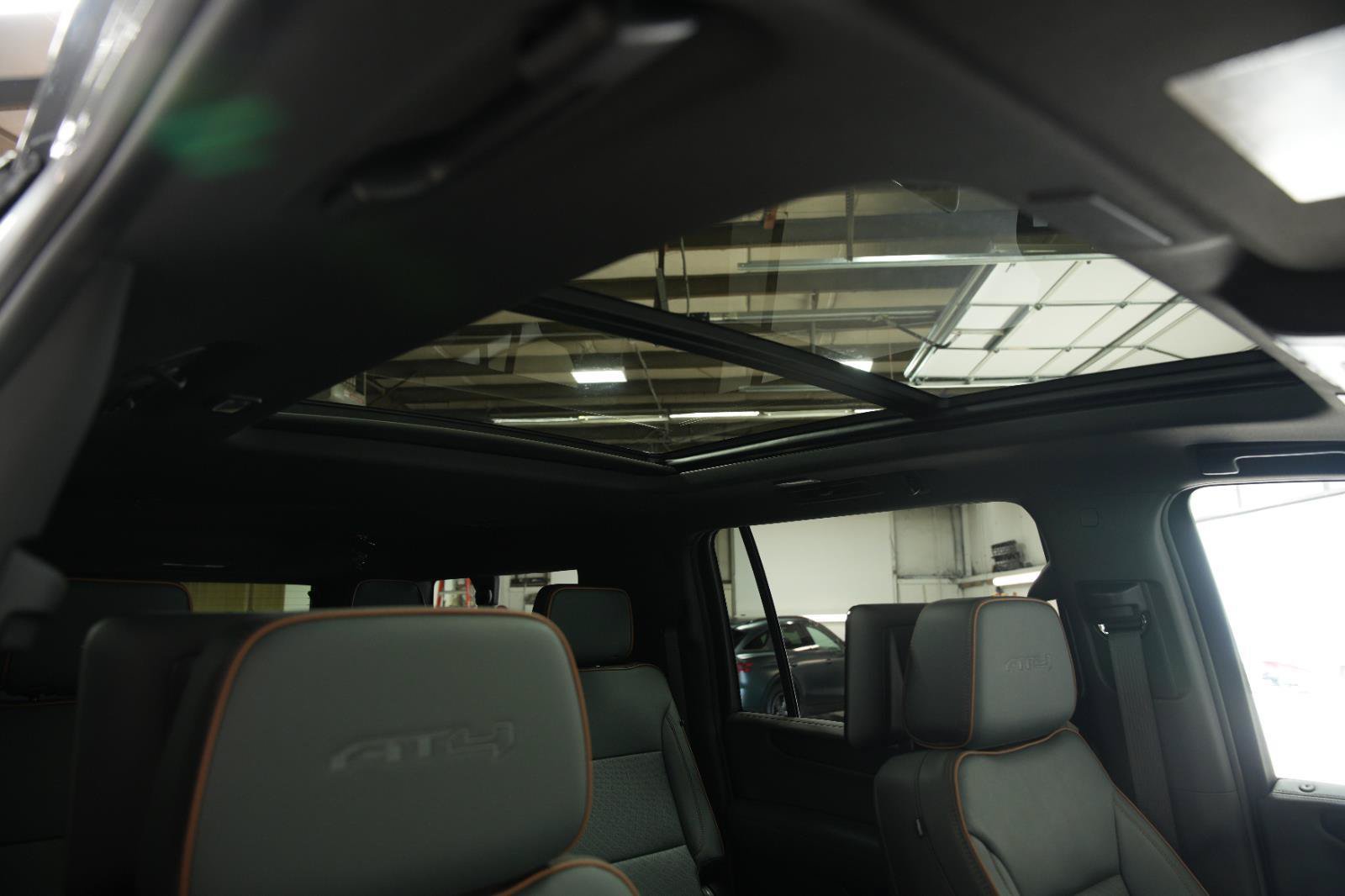 New 2026 GMC Yukon XL AT4 w/ AT4 Premium Plus Package AWD/4WD image 23