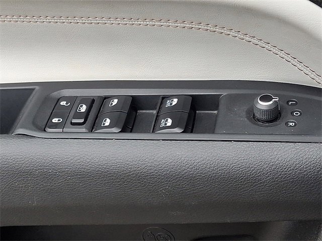 Used 2024 Jeep Compass Limited image 25