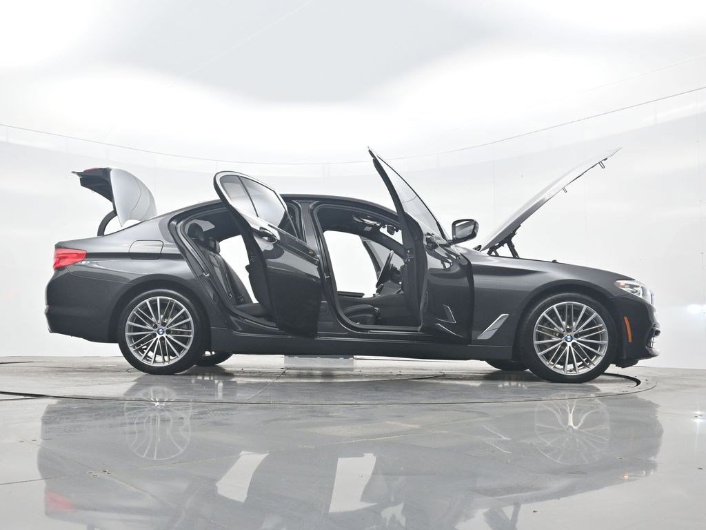 Used 2020 BMW 530i xDrive AWD/4WD image 37